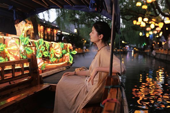 The Secret to China's "Venice of the East"? Wait Until the Sun Goes Down.