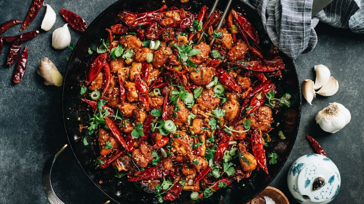 Eating in the Underworld: A Taste of Chongqing's Wild "Jianghu" Cuisine