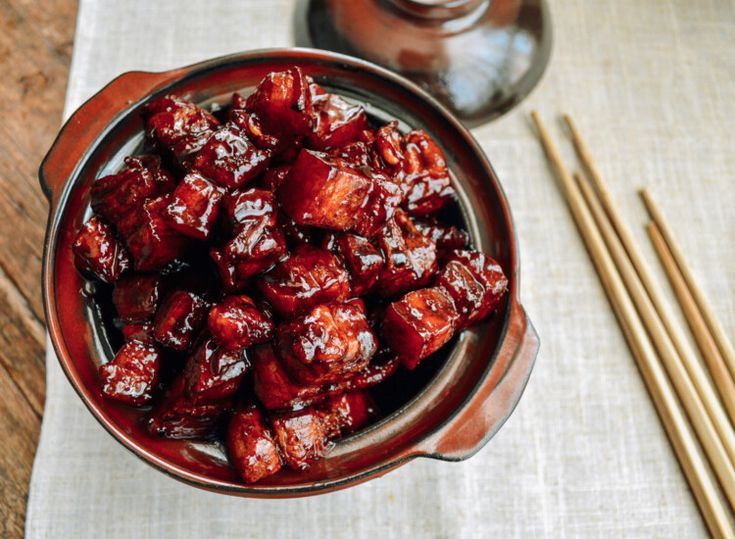 The Sweet, Savory Seduction of Old Shanghai's Kitchens